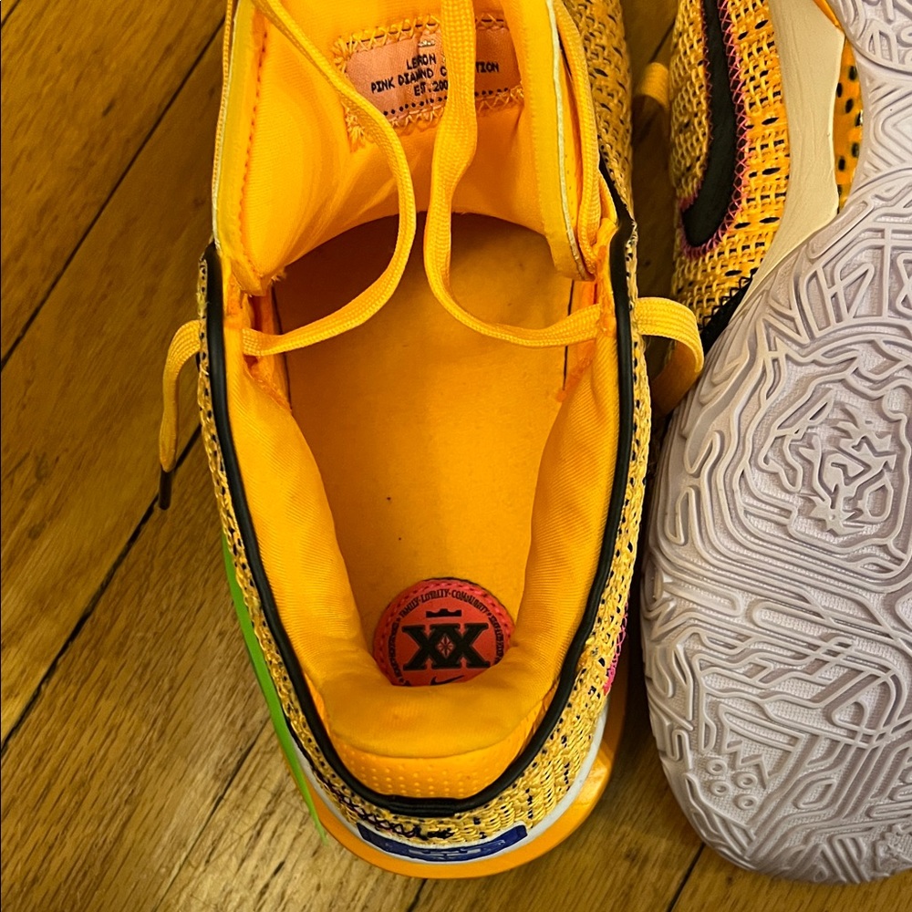 Nike LeBron XX Yellow and Blue Sneakers - Picture 7 of 11
